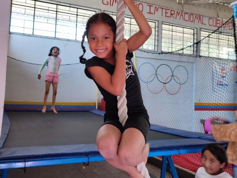 Rutinas de suelo y acrobacias